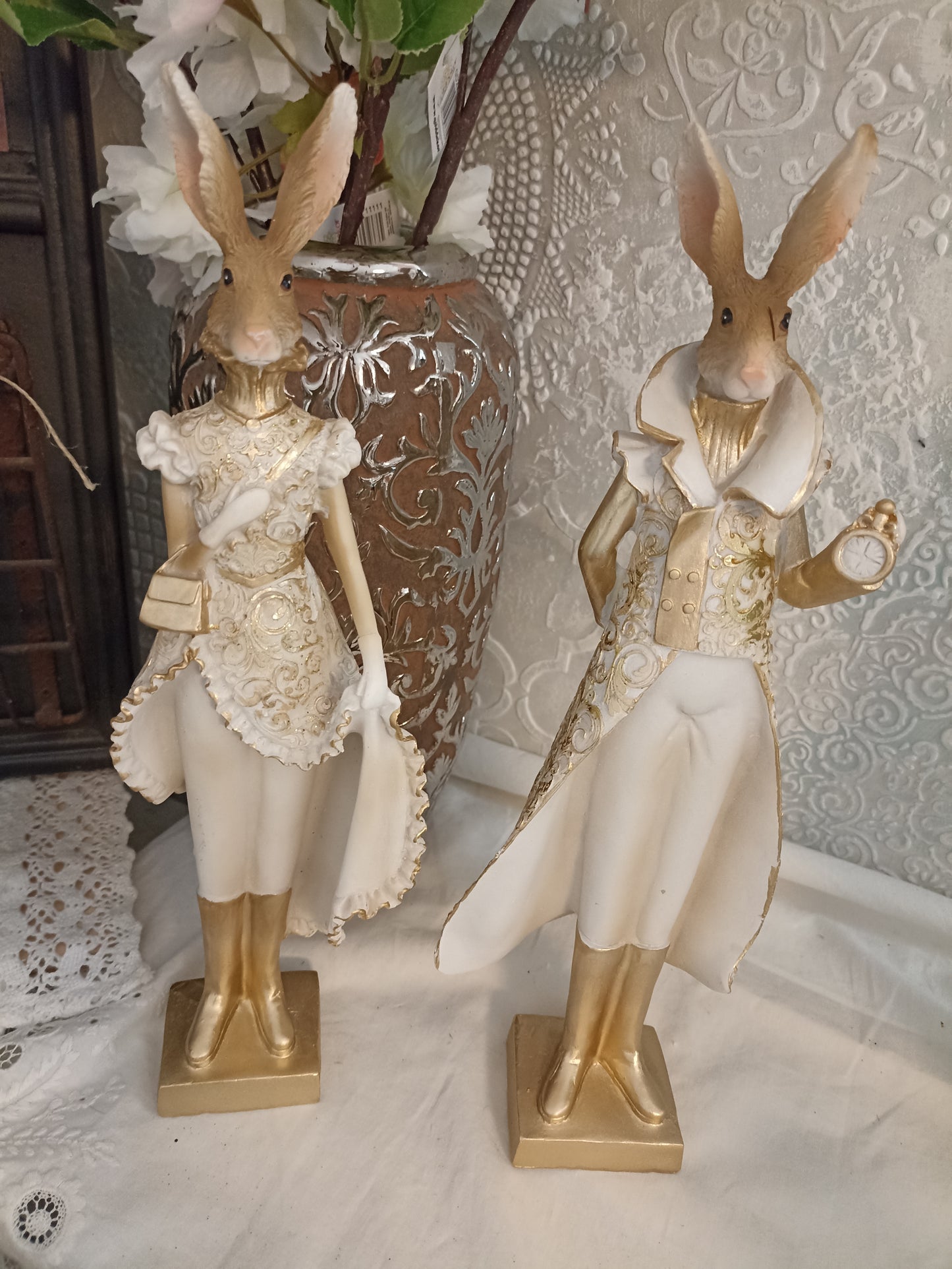 elegáns arany nyuszi